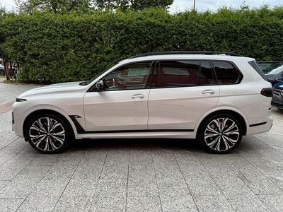 Gebraucht BMW X7 M Sport 530 PS (389 kW) 2023 Weiß SUV