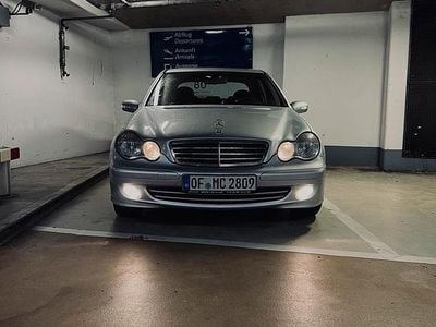 Mercedes C180