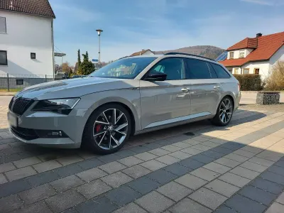 Gebraucht Skoda Superb SportLine 220 PS (161 kW) 2018 Grau Kombi