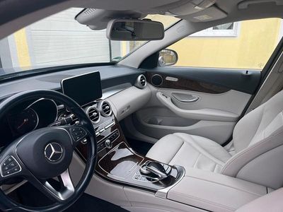 Gebraucht Mercedes C220 170 PS (125 kW) 2017 Blau Kombi