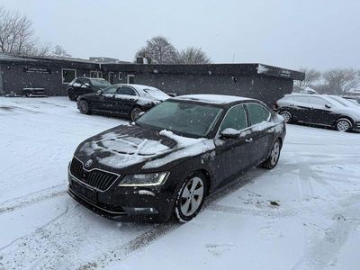 Gebraucht Skoda Superb Style 150 PS (110 kW) 2016 Braun Limousine