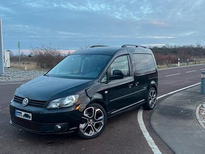 Schwarz Gebraucht 2014 VW Caddy Van / Kleinbus | 14.860 € (Teuer)
