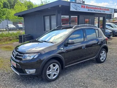 Używany Dacia Sandero Prestige 90 KM (66 kW) 2014 Czarny SUV