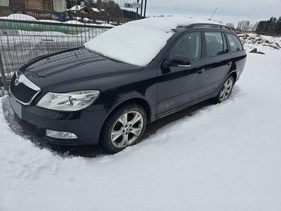 Gebraucht Skoda Octavia Elegance 105 PS (77 kW) 2010 Schwarz Kombi