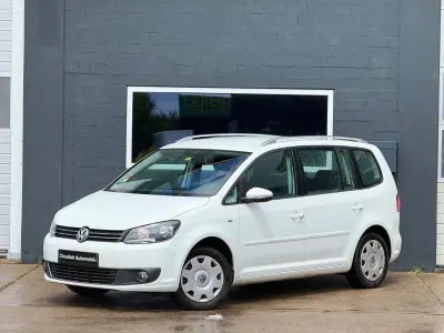 Gebraucht VW Touran Cup 105 PS (77 kW) 2014 Weiß Van / Kleinbus