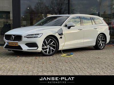 Usata Volvo V60 Momentum 340 CV (250 kW) 2020 Bianco Station wagon