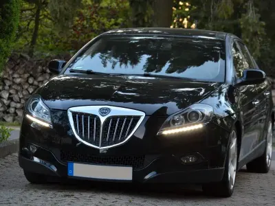 Second-hand Lancia Delta 200 CP (147 kW) 2009 Negru Hatchback