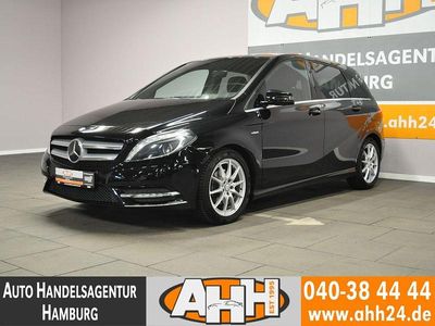 Gebraucht Mercedes B180 Sport 109 PS (80 kW) 2012 Schwarz Van / Kleinbus