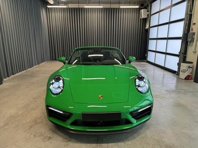 Porsche 911 Carrera 4 GTS