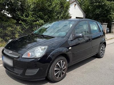 Gebraucht Ford Fiesta 95 PS (69 kW) 2008 Schwarz Kleinwagen