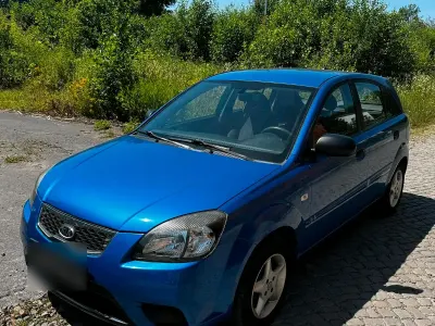 Gebraucht Kia Rio 97 PS (71 kW) 2010 Blau Kleinwagen