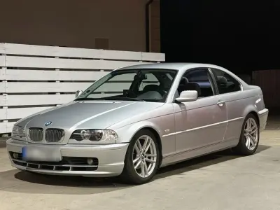 Gebraucht BMW 320 150 PS (110 kW) 2026 Silber Coupé