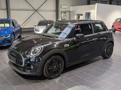 Gebraucht Mini Cooper 136 PS (100 kW) 2021 Schwarz Kleinwagen