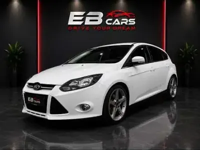 Gebraucht Ford Focus Titanium 150 PS (110 kW) 2012 Frostweiß Kleinwagen