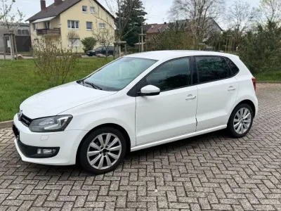 Gebraucht VW Polo Team 86 PS (63 kW) 2011 Weiß Kleinwagen