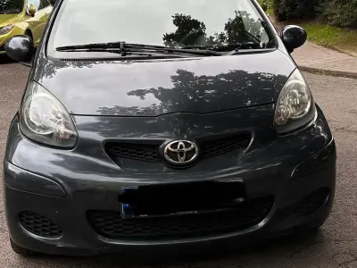 Gebraucht Toyota Aygo 68 PS (50 kW) 2012 Kleinwagen