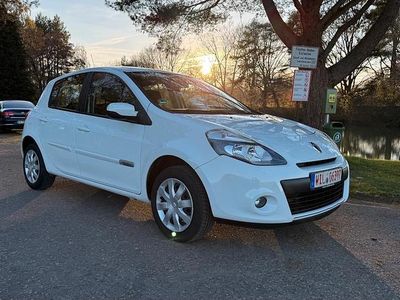Gebraucht Renault Clio IV 80 PS (58 kW) 2012 Weiß Kleinwagen