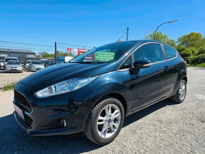 Usata Ford Fiesta 80 CV (58 kW) 2017 Grigio Utilitaria