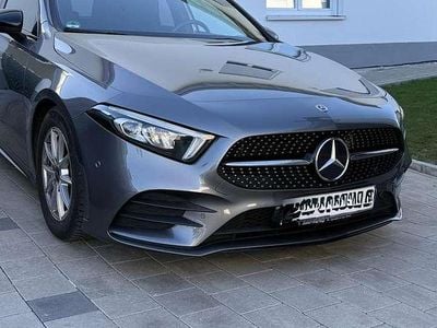 Usata Mercedes A200 163 CV (119 kW) 2019 Grigio Utilitaria