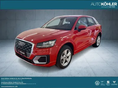 Gebraucht Audi Q2 Sport 150 PS (110 kW) 2017 Rot SUV
