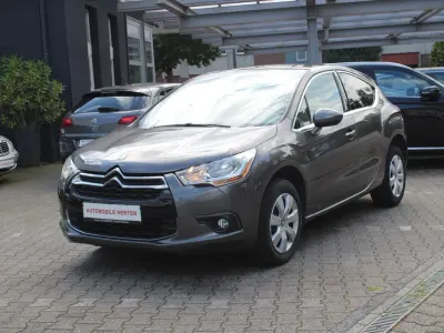 Gebraucht Citroën DS4 So Chic 120 PS (88 kW) 2015 Grau Kleinwagen