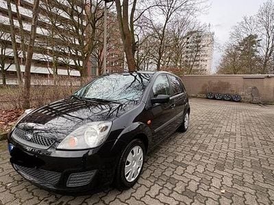 Gebraucht Ford Fiesta 69 PS (50 kW) 2007 Schwarz Kleinwagen