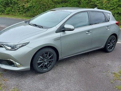 Toyota Auris Hybrid