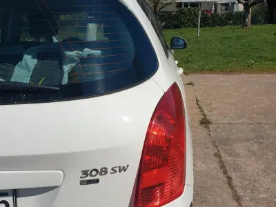 Gebraucht Peugeot 308 SW Access 111 PS (81 kW) 2012 Weiß Kombi