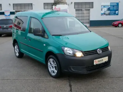 Gebraucht VW Caddy 110 PS (80 kW) 2014 Grün Van / Kleinbus