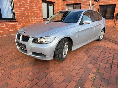 Gebraucht BMW 318 Advantage 143 PS (105 kW) 2008 Silber Limousine