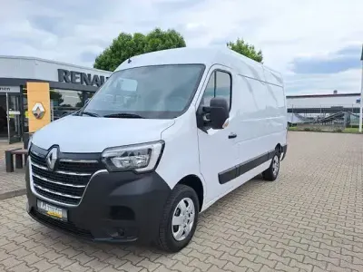 Gebraucht Renault Master Komfort 150 PS (110 kW) 2023 Weiß Van / Kleinbus