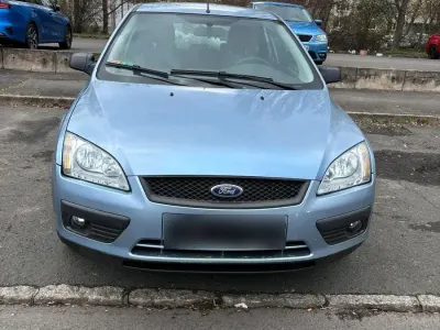 Second-hand Ford Focus 80 CP (58 kW) 2006 Albastru Berlinǎ