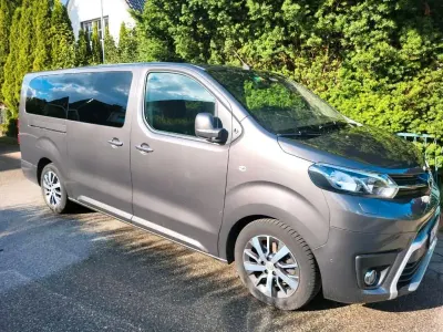 Gebraucht Toyota Proace Verso 177 PS (130 kW) 2021 Grau Van / Kleinbus