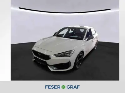Używany Cupra Leon 204 KM (150 kW) 2023 Biały Sedan/Limuzyna