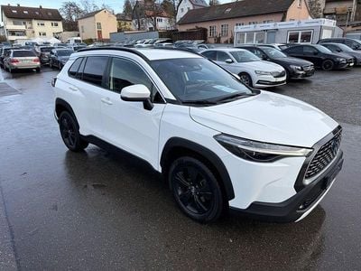 Gebraucht Toyota Corolla Cross 197 PS (144 kW) 2023 Super (pure) white ii SUV