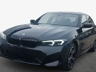 Ny BMW 330e Basis 292 HK (214 kW) 2025 Sort Sedan