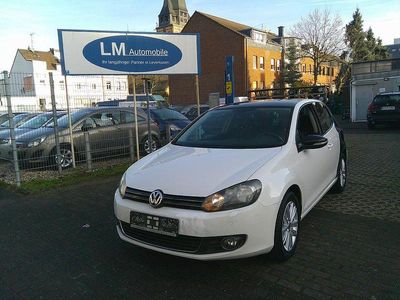 Gebraucht VW Golf VII Style 105 PS (77 kW) 2012 Weiß Limousine