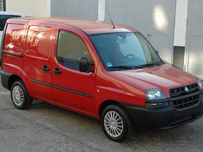 Usata Fiat Doblò 65 CV (47 kW) 2001 Rosso Monovolume