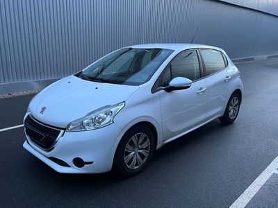 gebraucht Peugeot 208 Active 1.6 HDI Klima Alu