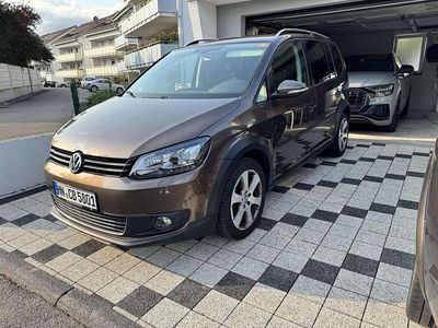 VW Touran Cross
