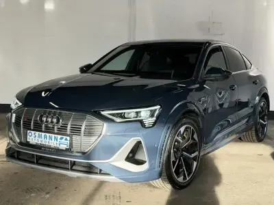 Usata Audi e-tron Sport 369 kW (503 CV) 2022 Blu SUV