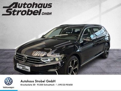 Deep black perleffekt (metallic) Gebraucht 2020 VW Passat R-line Kombi | 26.990 € (Teuer)