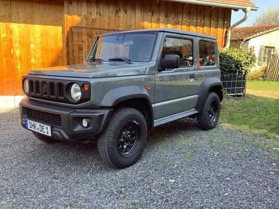 Gebraucht Suzuki Jimny 102 PS (75 kW) 2023 Grau SUV