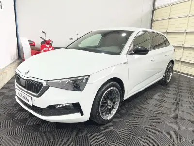 Gebraucht Skoda Scala Sport 150 PS (110 kW) 2019 Weiß Kleinwagen