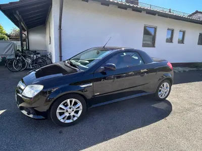 Usata Opel Tigra Sport 125 CV (91 kW) 2007 Nero Cabrio