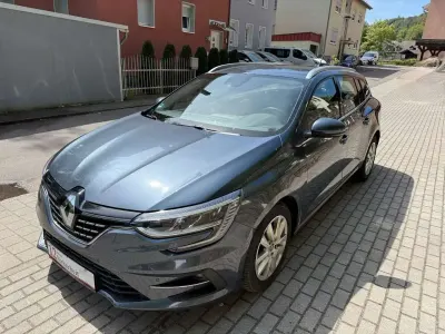 Gebraucht Renault Mégane GrandTour Business 116 PS (85 kW) 2023 Grau Kombi