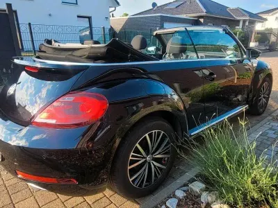 Gebraucht VW Beetle Sound 105 PS (77 kW) 2017 Schwarz Kleinwagen