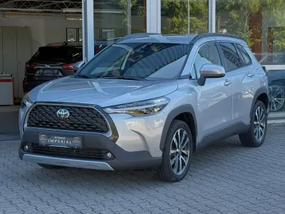 Gebraucht Toyota Corolla Cross Style 140 PS (102 kW) 2025 Silber SUV