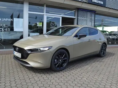 Neu Mazda 3 140 PS (102 kW) 2026 Zircon sand Limousine