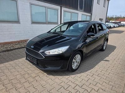 Usata Ford Focus Ambiente 105 CV (77 kW) 2015 Nero Station wagon